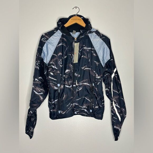 Sweaty Betty Reflective Water Resistant Pack Away Jacket. Size XS - Picture 2 of 4